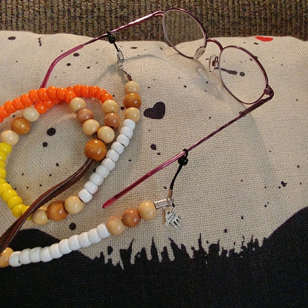 Multi-colored glasses strap - Picture 2 of 2